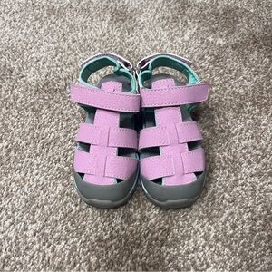 See Kai Run Wilder Sandal size 10M